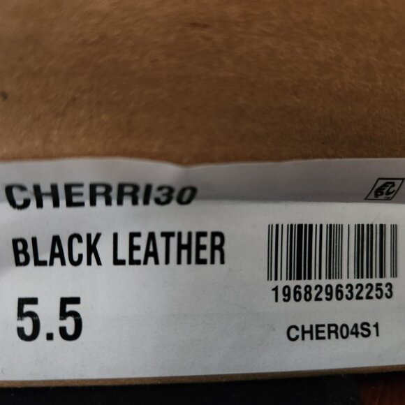 Steve Madden Cherri30 Black Leather lace up sandals. NIB. Size 5.5 - Picture 3 of 8